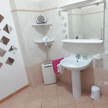 Casa Camelie Pino Lago Maggiore